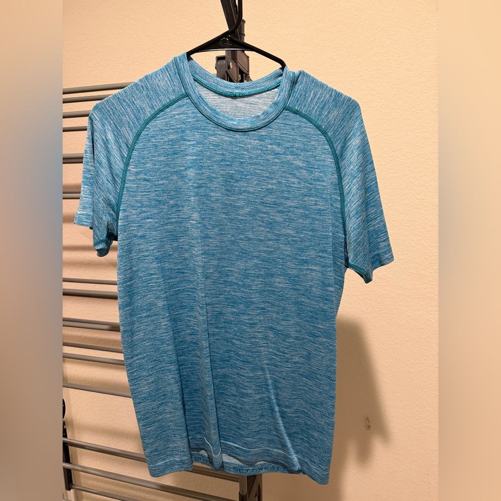 Lululemon blue athletic workout shirt